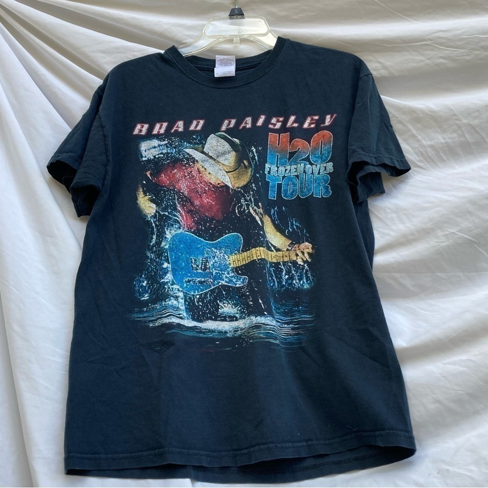 Brad Paisley H2o Frozen Over Tour Black T-Shirt, Size Medium